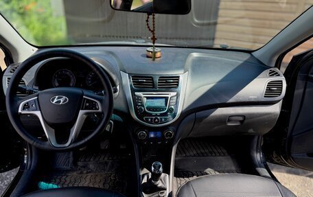 Hyundai Solaris II рестайлинг, 2013 год, 699 000 рублей, 11 фотография