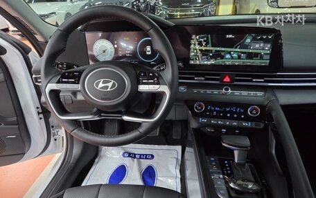 Hyundai Avante, 2024 год, 1 830 000 рублей, 6 фотография