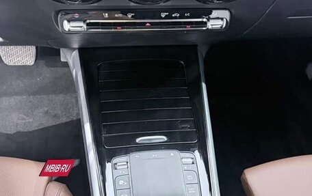 Mercedes-Benz GLB, 2022 год, 2 300 000 рублей, 8 фотография