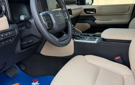 Toyota Land Cruiser Prado, 2025 год, 9 800 000 рублей, 10 фотография