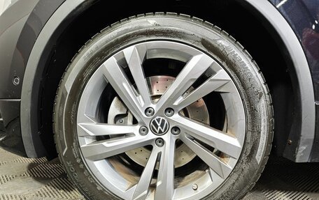 Volkswagen Tiguan II, 2021 год, 4 200 000 рублей, 9 фотография