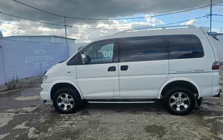 Mitsubishi Delica IV, 1998 год, 1 280 000 рублей, 2 фотография