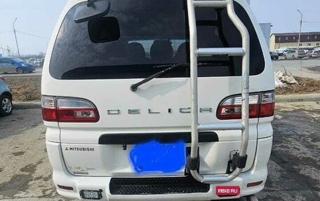 Mitsubishi Delica IV, 1998 год, 1 280 000 рублей, 4 фотография