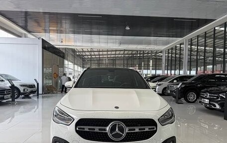 Mercedes-Benz GLA, 2020 год, 2 250 000 рублей, 2 фотография