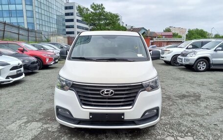 Hyundai Grand Starex Grand Starex I рестайлинг 2, 2018 год, 2 918 000 рублей, 1 фотография