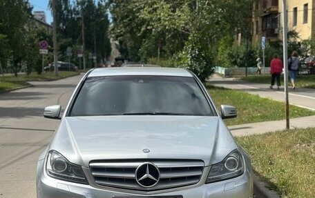 Mercedes-Benz C-Класс, 2011 год, 1 250 000 рублей, 2 фотография