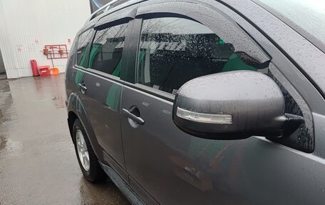 Mitsubishi Outlander III рестайлинг 3, 2009 год, 900 000 рублей, 3 фотография
