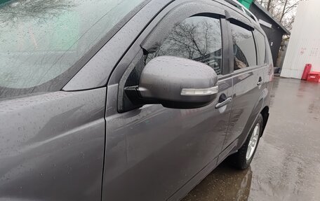 Mitsubishi Outlander III рестайлинг 3, 2009 год, 900 000 рублей, 6 фотография