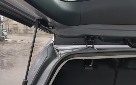 Mitsubishi Outlander III рестайлинг 3, 2009 год, 900 000 рублей, 12 фотография
