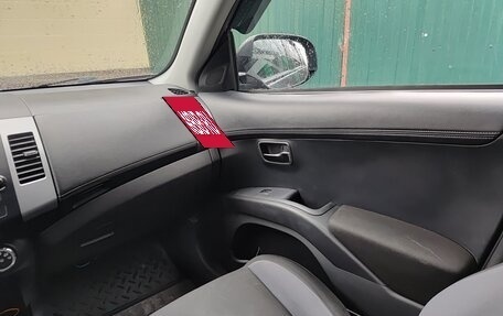 Mitsubishi Outlander III рестайлинг 3, 2009 год, 900 000 рублей, 19 фотография