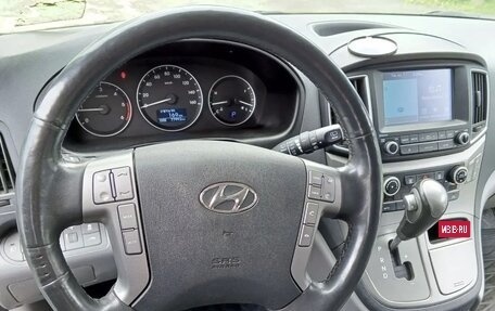 Hyundai Grand Starex Grand Starex I рестайлинг 2, 2018 год, 2 918 000 рублей, 13 фотография