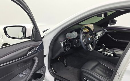 BMW 5 серия, 2023 год, 4 859 000 рублей, 10 фотография
