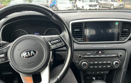 KIA Sportage IV рестайлинг, 2020 год, 2 250 300 рублей, 10 фотография