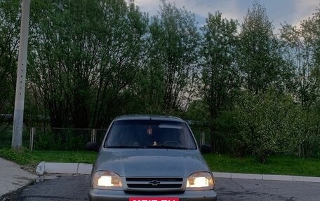 Chevrolet Niva I рестайлинг, 2006 год, 205 000 рублей, 2 фотография