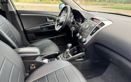 KIA cee'd I рестайлинг, 2010 год, 570 000 рублей, 16 фотография