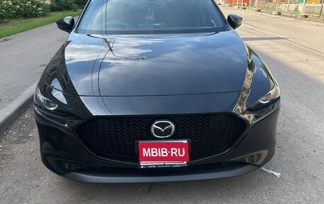 Mazda 3, 2021 год, 1 750 000 рублей, 1 фотография