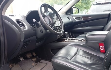 Nissan Pathfinder, 2015 год, 1 640 000 рублей, 6 фотография