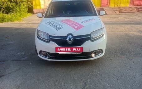 Renault Logan II, 2014 год, 660 000 рублей, 2 фотография