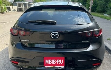 Mazda 3, 2021 год, 1 750 000 рублей, 2 фотография