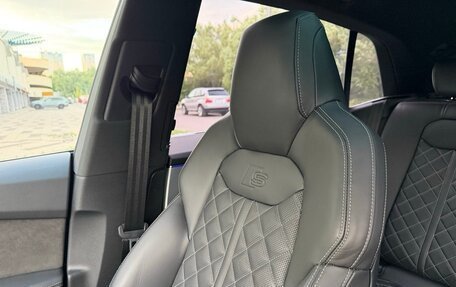 Audi SQ8, 2022 год, 13 500 000 рублей, 17 фотография