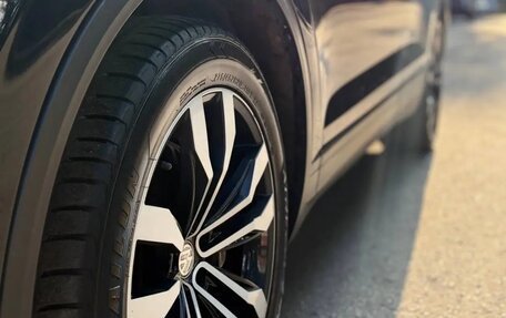Volkswagen Touareg III, 2019 год, 4 299 000 рублей, 7 фотография