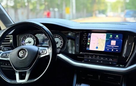 Volkswagen Touareg III, 2019 год, 4 299 000 рублей, 9 фотография