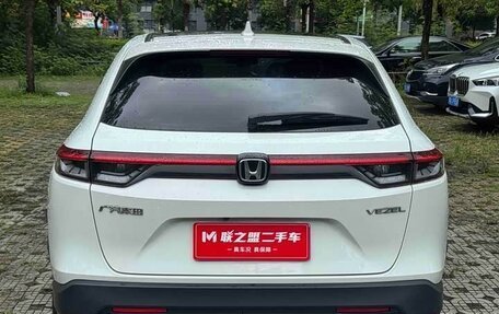 Honda Vezel, 2023 год, 1 620 000 рублей, 7 фотография