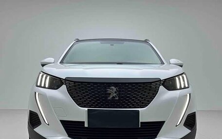 Peugeot 2008 II, 2022 год, 1 345 500 рублей, 2 фотография