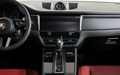 Porsche Macan I рестайлинг, 2025 год, 10 290 000 рублей, 15 фотография