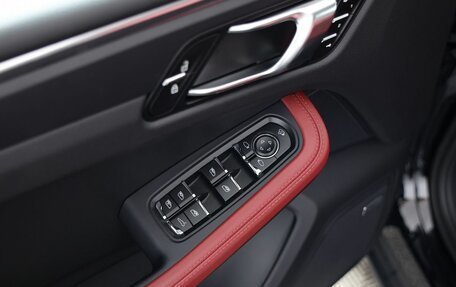 Porsche Macan I рестайлинг, 2025 год, 10 290 000 рублей, 17 фотография