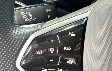 Volkswagen Passat B8 рестайлинг, 2022 год, 1 680 000 рублей, 14 фотография