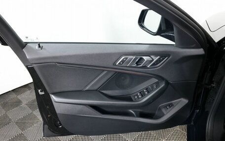 BMW 1 серия, 2019 год, 1 980 000 рублей, 10 фотография
