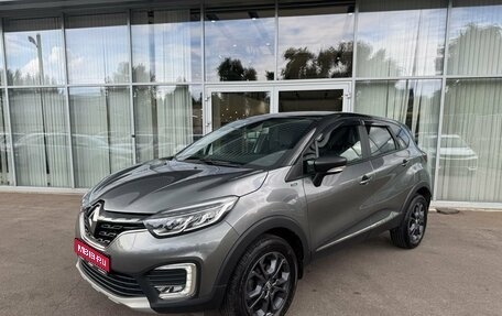 Renault Kaptur I рестайлинг, 2022 год, 1 750 000 рублей, 1 фотография