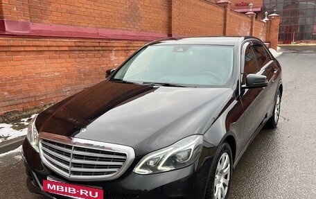 Mercedes-Benz E-Класс, 2015 год, 1 850 000 рублей, 2 фотография