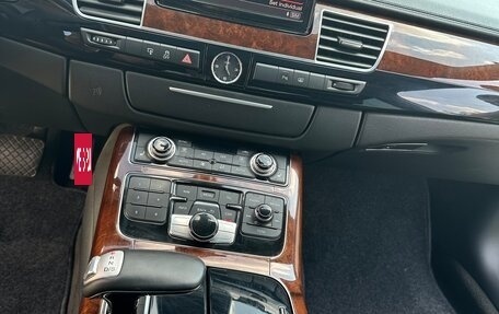 Audi A8, 2011 год, 1 700 000 рублей, 9 фотография