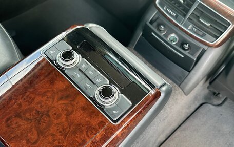 Audi A8, 2011 год, 1 700 000 рублей, 13 фотография
