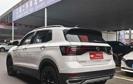 Volkswagen T-Cross I, 2023 год, 1 390 000 рублей, 4 фотография