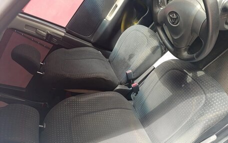 Toyota Ractis I, 2009 год, 650 000 рублей, 13 фотография