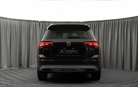 Volkswagen Tiguan II, 2020 год, 2 990 000 рублей, 6 фотография