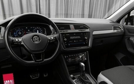 Volkswagen Tiguan II, 2020 год, 2 990 000 рублей, 7 фотография