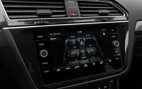 Volkswagen Tiguan II, 2020 год, 2 990 000 рублей, 17 фотография