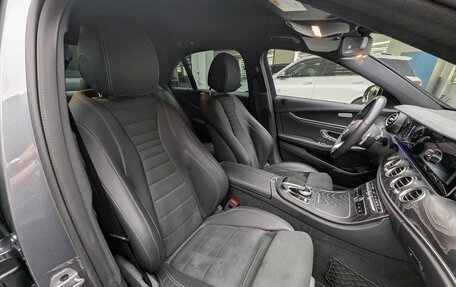 Mercedes-Benz E-Класс, 2019 год, 3 997 000 рублей, 13 фотография