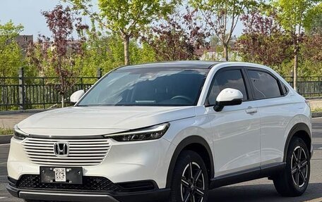 Honda Vezel, 2023 год, 1 590 000 рублей, 2 фотография