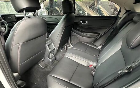 Honda Vezel, 2023 год, 1 570 000 рублей, 10 фотография