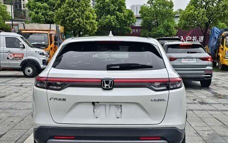 Honda Vezel, 2023 год, 1 610 000 рублей, 5 фотография