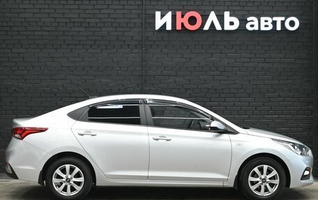 Hyundai Solaris II рестайлинг, 2017 год, 1 375 000 рублей, 8 фотография