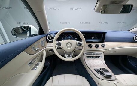 Mercedes-Benz E-Класс, 2018 год, 3 997 000 рублей, 8 фотография