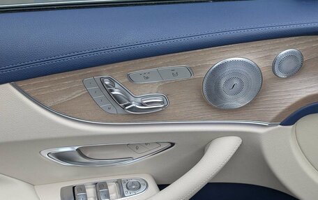 Mercedes-Benz E-Класс, 2018 год, 3 997 000 рублей, 9 фотография