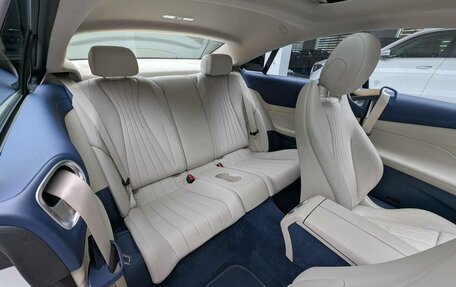 Mercedes-Benz E-Класс, 2018 год, 3 997 000 рублей, 13 фотография
