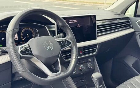 Volkswagen Tiguan II, 2022 год, 2 680 000 рублей, 18 фотография